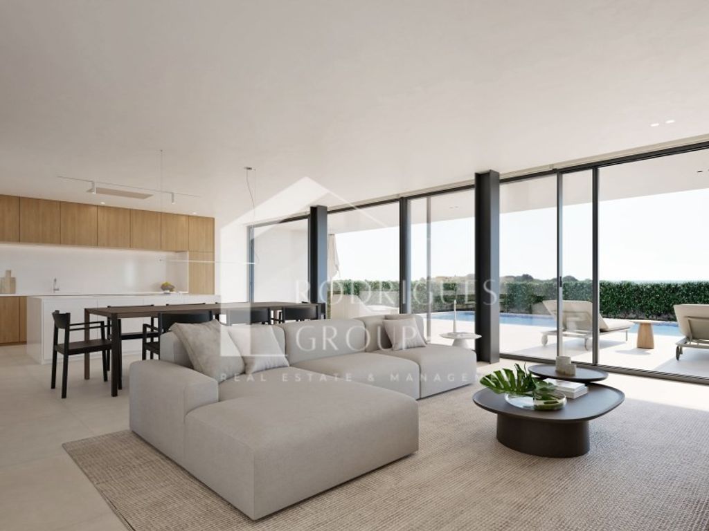 Luxury House for sale in Lagos, 2 400 000 €, Photo 1