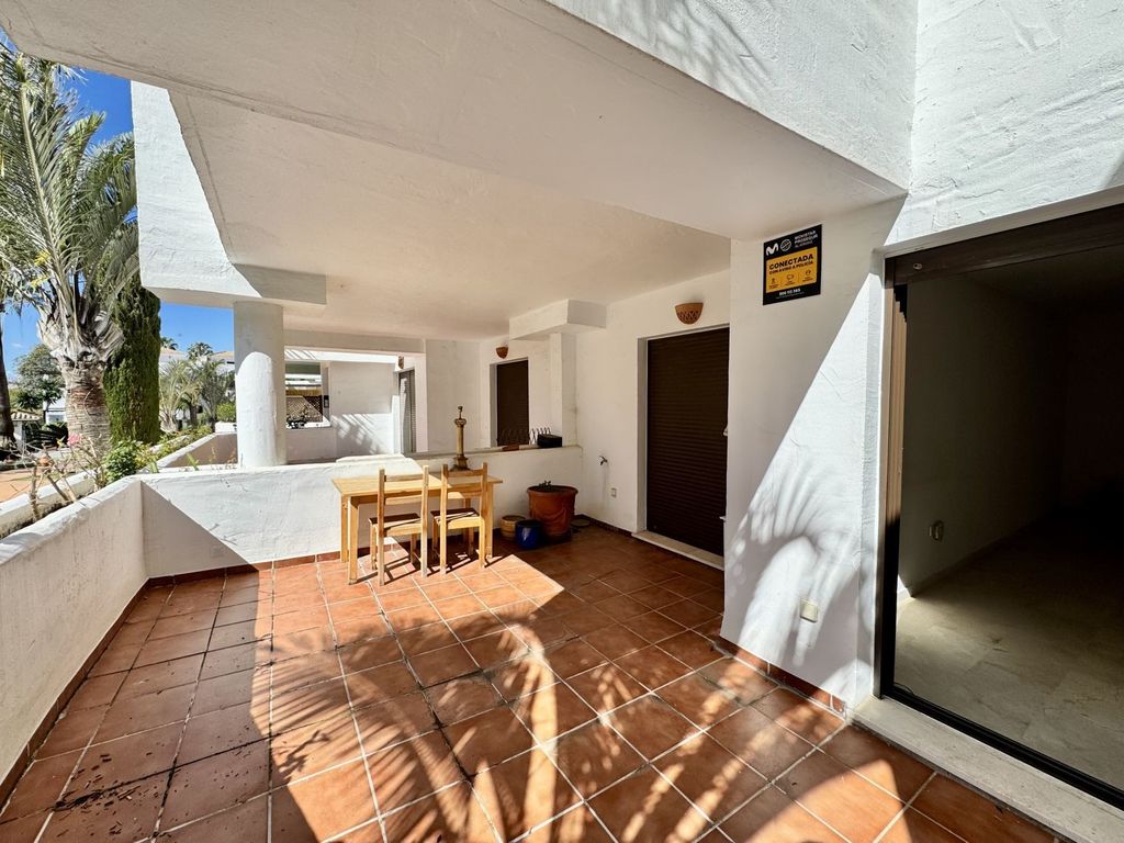 Luxury Apartment for sale in Estepona, 425 000 €, Photo 4