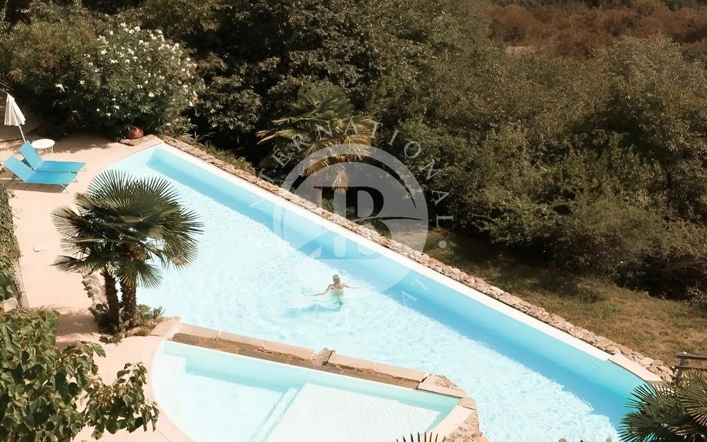 Luxury House for sale in Ivrea, 3 500 000 €, Photo 3