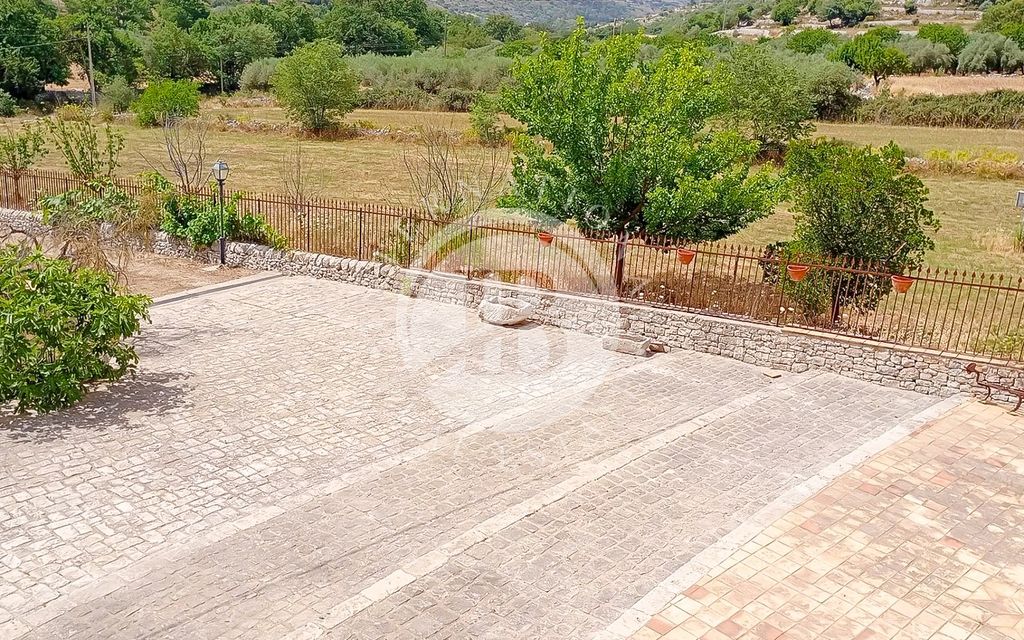 Luxury House for sale in Modica, 1 100 000 €, Photo 2