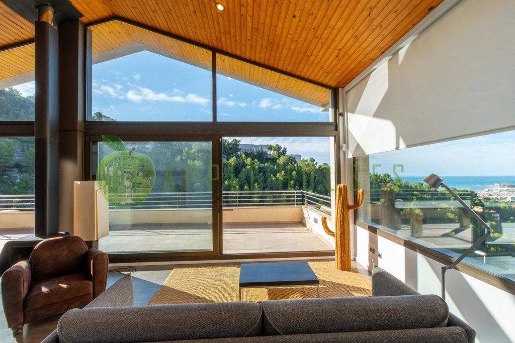 Maison de luxe à vendre à Sitges, 880 000 €, Photo 3