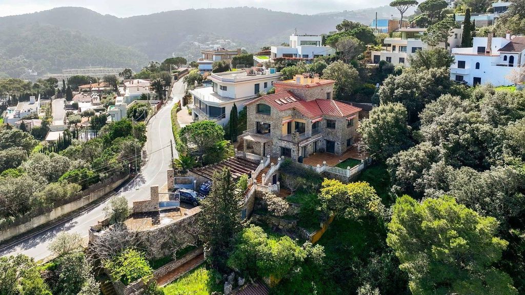 Maison de luxe à vendre à Begur, 1 390 000 €, Photo 1