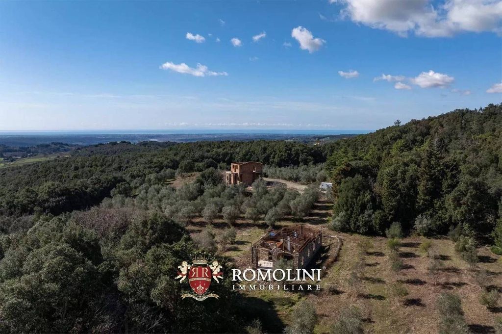 Luxury House for sale in Cecina, 1 600 000 €, Photo 1
