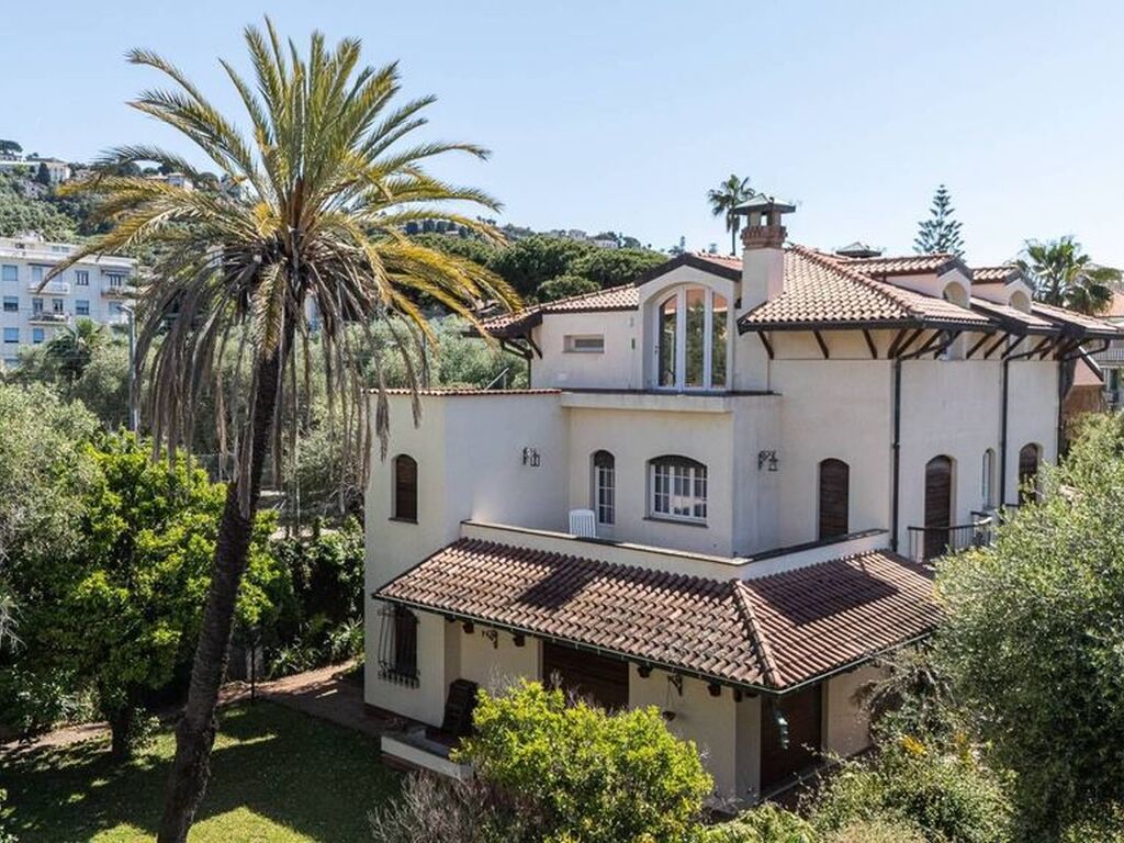Luxury House for sale in Bordighera, 4 200 000 €, Photo 1