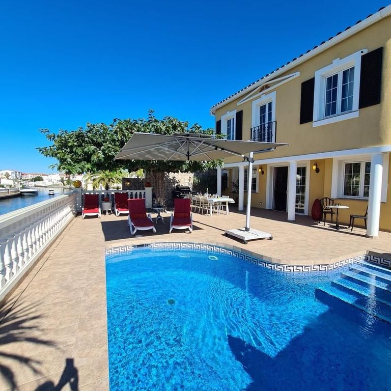 Luxury House for sale in Empuriabrava, 1 295 000 €, Photo 4