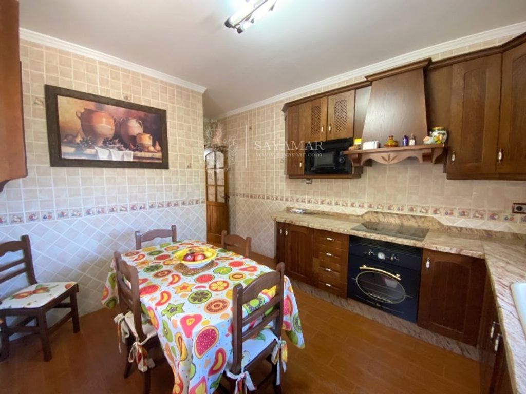 Luxury House for sale in Sayalonga, 575 000 €, Photo 3