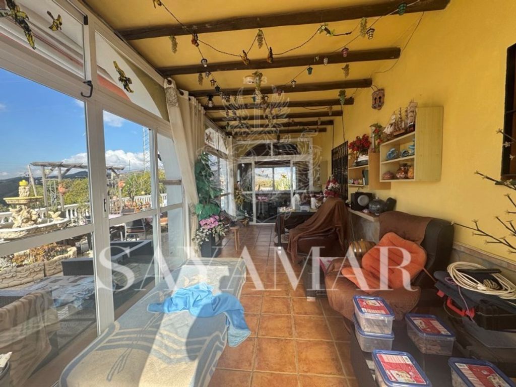Luxury House for sale in Sayalonga, 540 000 €, Photo 3