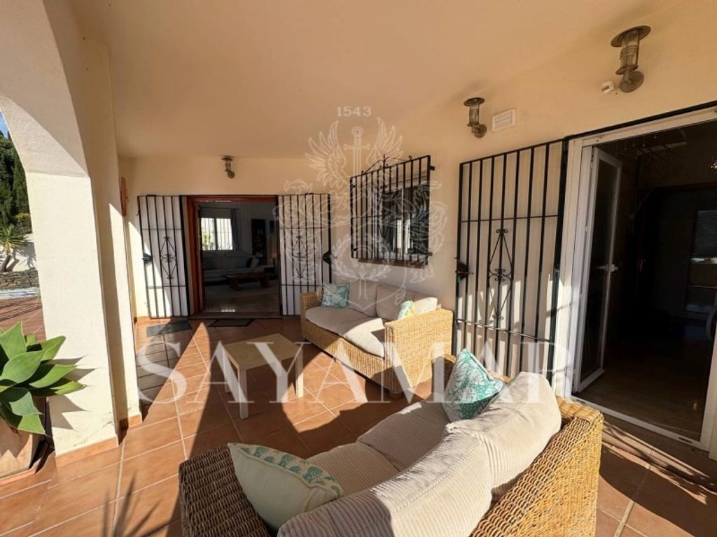 Luxury House for sale in Sayalonga, 595 000 €, Photo 3