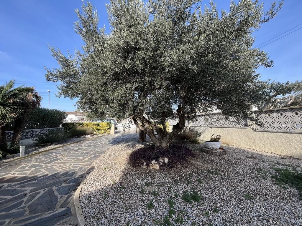 Luxury House for sale in Empuriabrava, 1 200 000 €, Photo 7