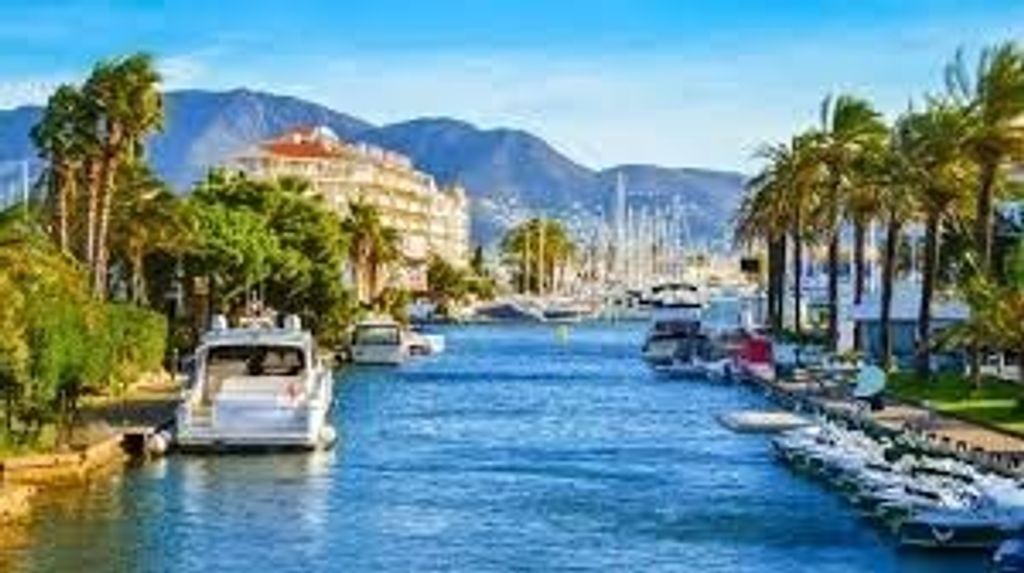 Luxury House for sale in Empuriabrava, 1 295 000 €, Photo 3