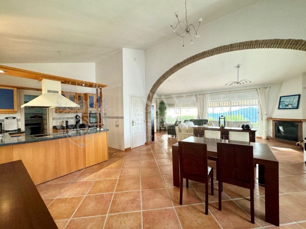 Maison de luxe à vendre à Sayalonga, 440 000 €, Photo 6