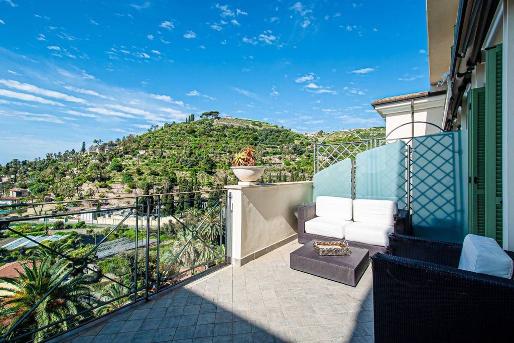 Appartement de luxe à vendre à Bordighera, 900 000 €, Photo 6
