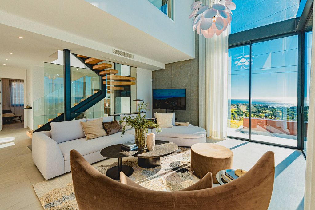 Luxury House for sale in Marbella, 1 950 000 €, Photo 4