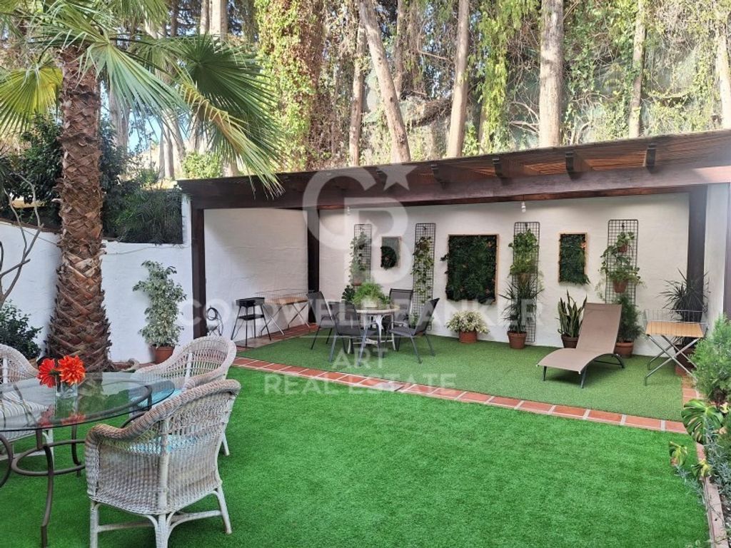 Luxury House for sale in Marbella, 698 000 €, Photo 1