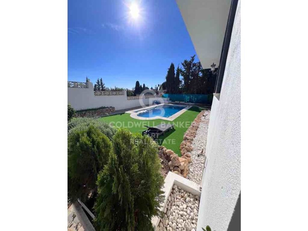 Luxury House for sale in Marbella, 2 245 000 €, Photo 1