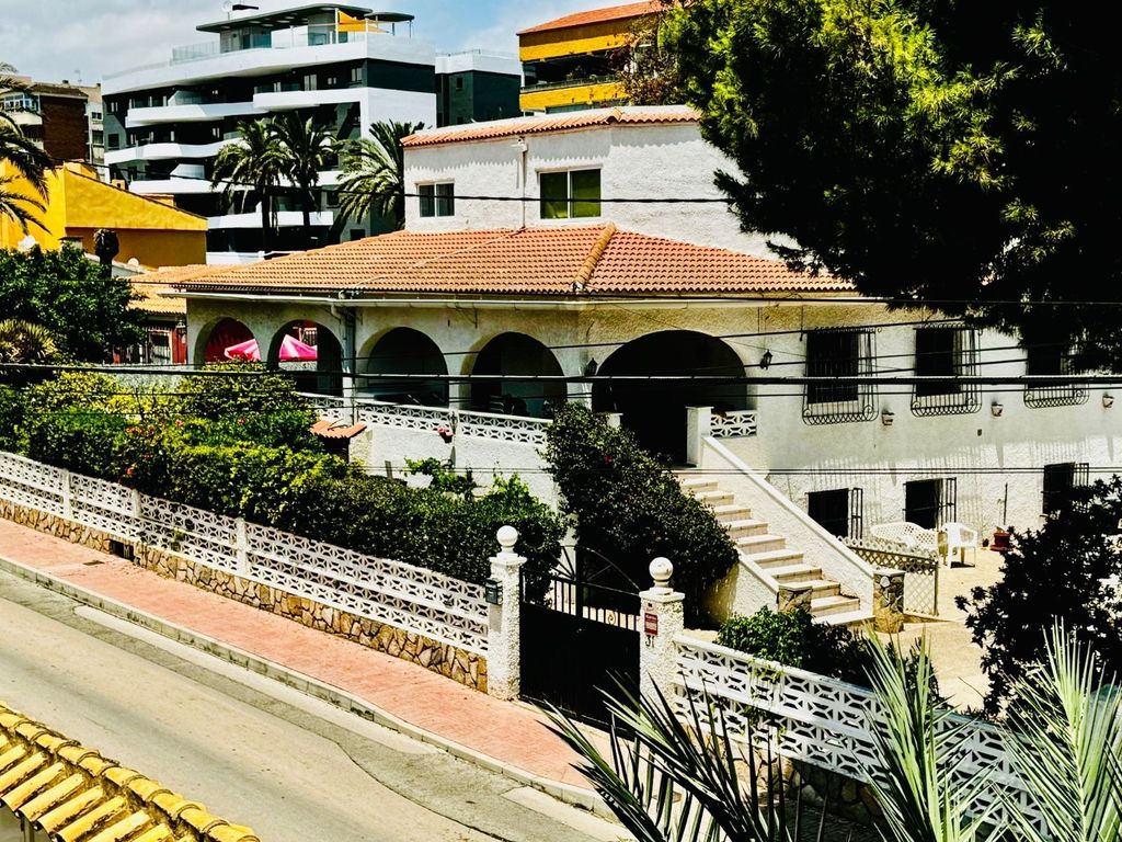 Maison de luxe à vendre à Torrevieja, 850 000 €, Photo 1