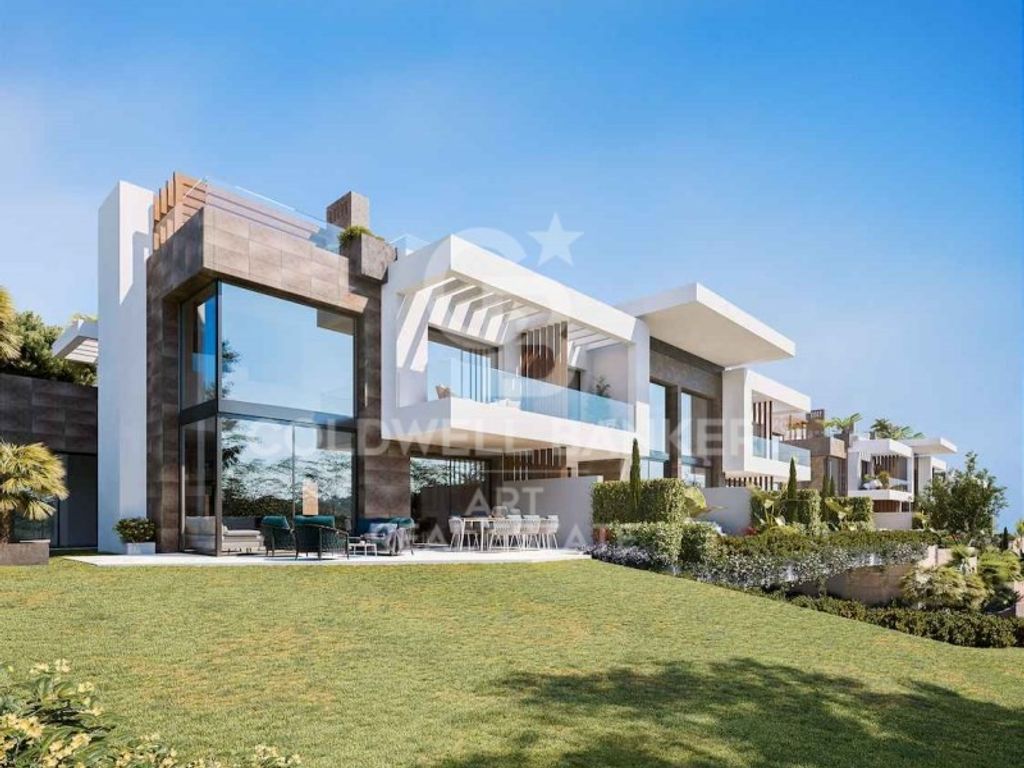 Luxury House for sale in Marbella, 1 890 000 €, Photo 2
