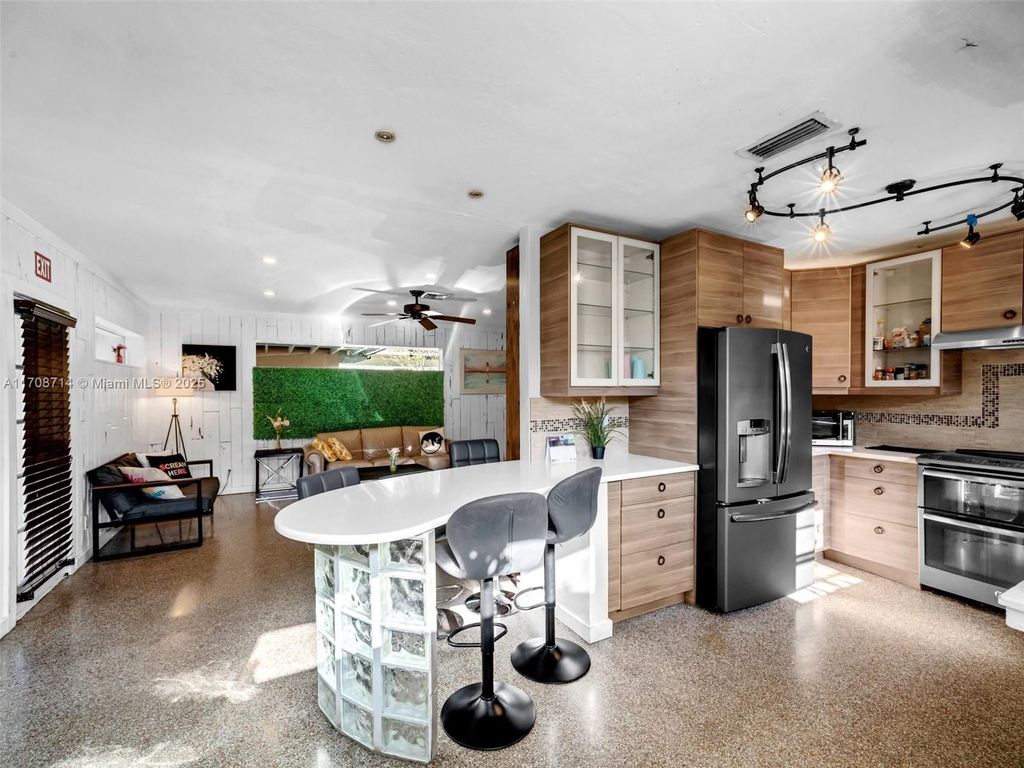 Luxury House for sale in Hollywood, 469 455 €, Photo 3