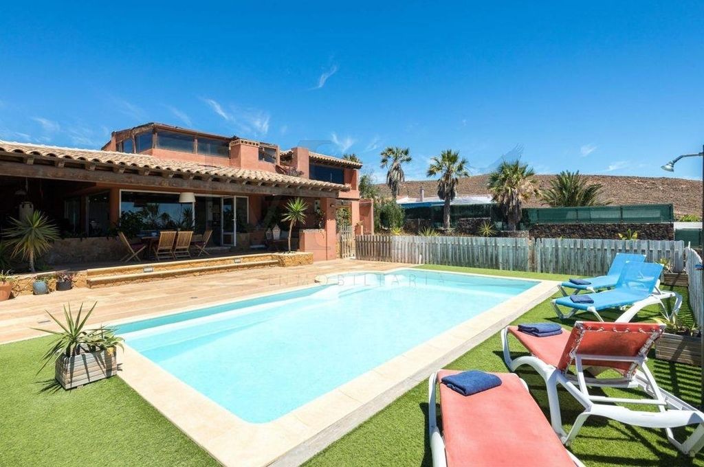 Maison de luxe à vendre à Parque Holandes, 950 000 €, Photo 1