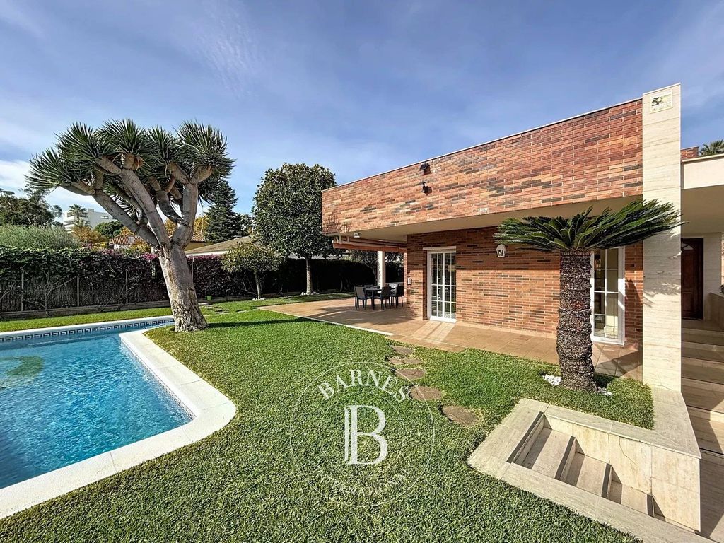 Maison de luxe à vendre à Sant Vicenç de Montalt, 1 085 000 €, Photo 2
