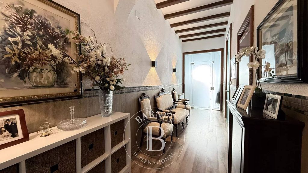 Maison de luxe à vendre à El Masnou, 1 100 000 €, Photo 2