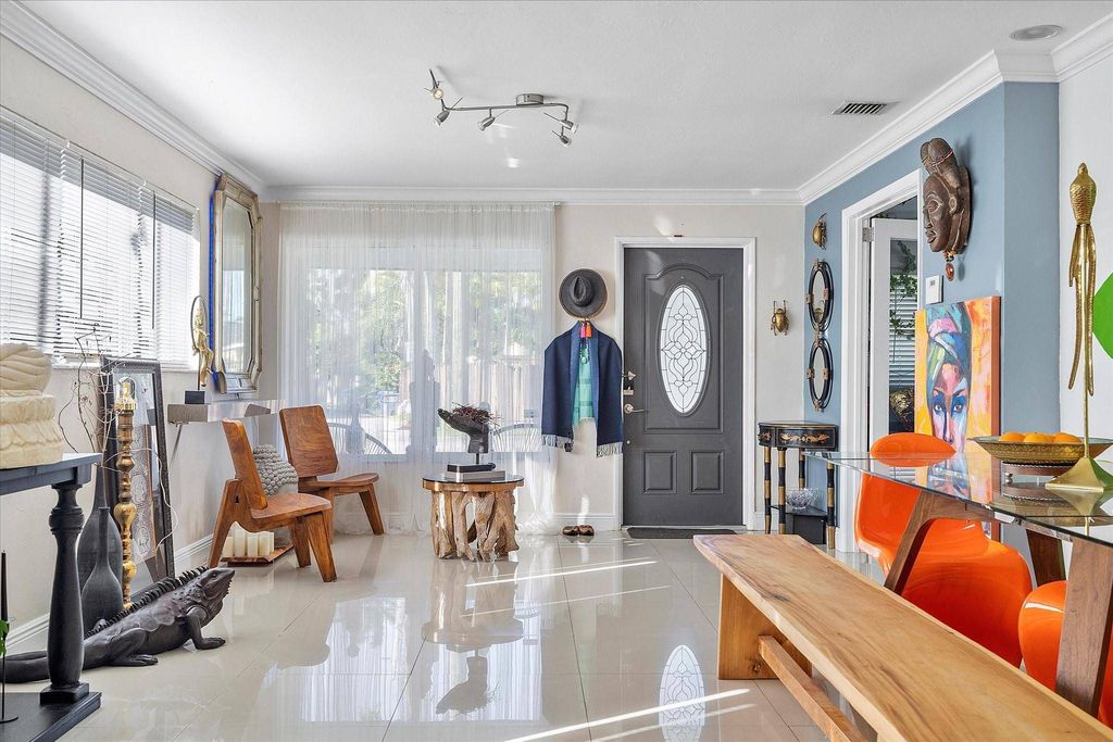 Luxury House for sale in Hollywood, 553 144 €, Photo 1