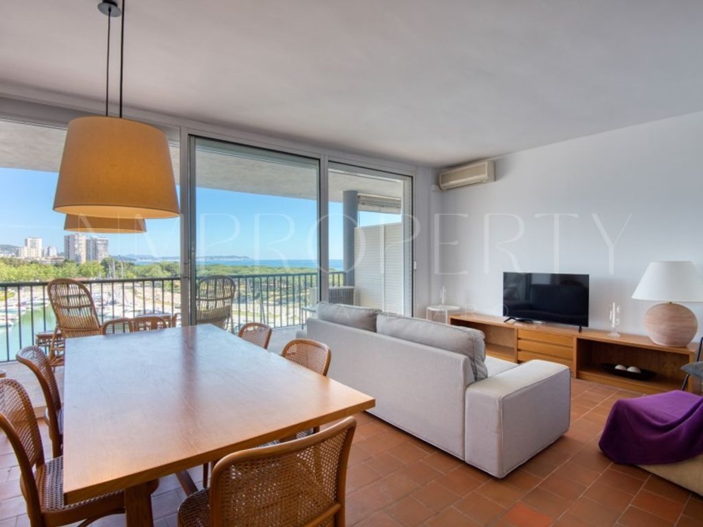 Luxury Apartment for sale in Castell-Platja d'Aro, 750 000 €, Photo 4