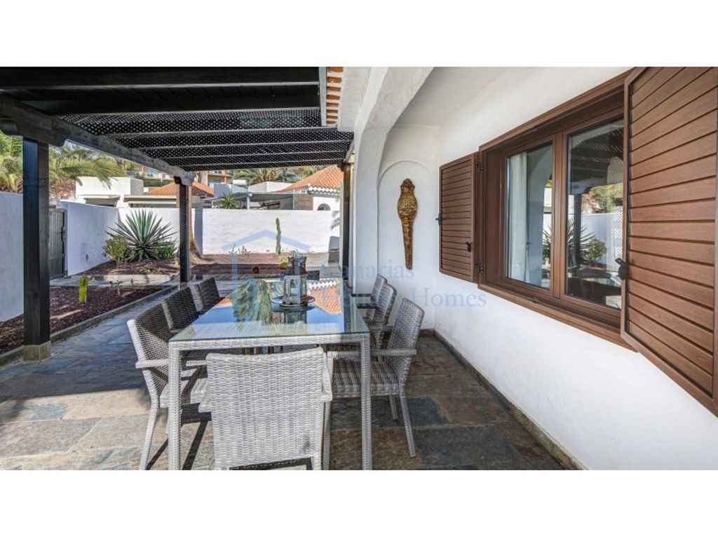 Maison de luxe à vendre à Antigua, 615 000 €, Photo 1