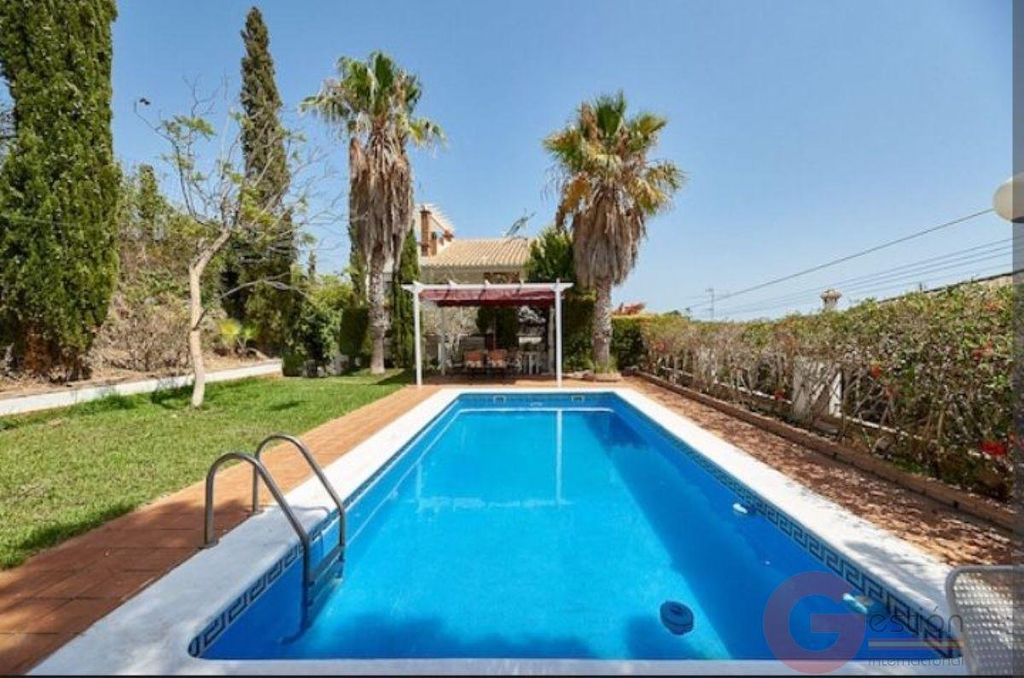 Maison de luxe à vendre à Almuñécar, 689 000 €, Photo 1