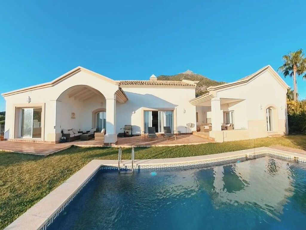 Maison de luxe à vendre à Istán, 1 500 000 €, Photo 1