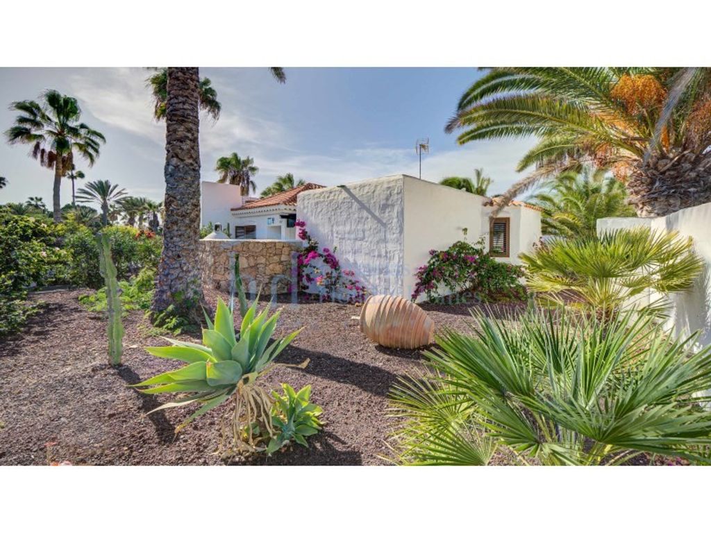 Maison de luxe à vendre à Antigua, 615 000 €, Photo 2