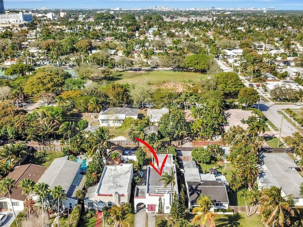 Luxury House for sale in Hollywood, 643 829 €, Photo 2