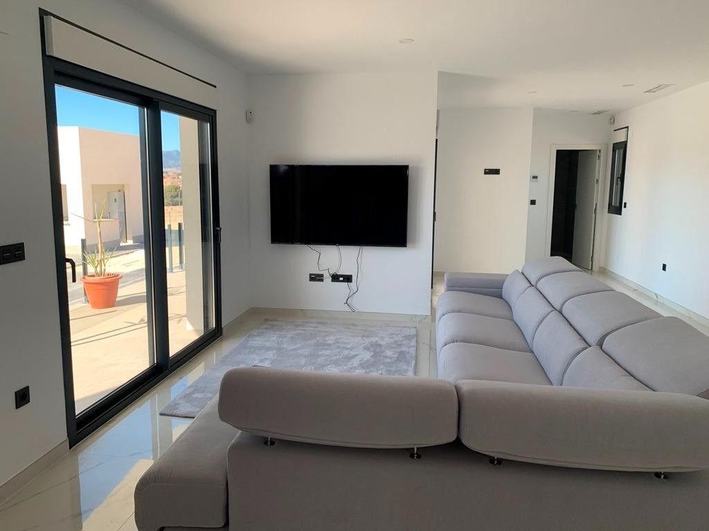 Luxury House for sale in Pinoso, 518 000 €, Photo 2