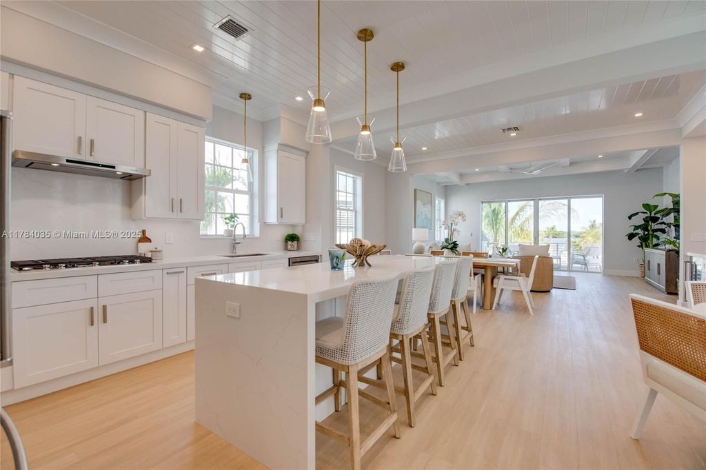 Luxury House for sale in Marathon, 2 938 889 €, Photo 6