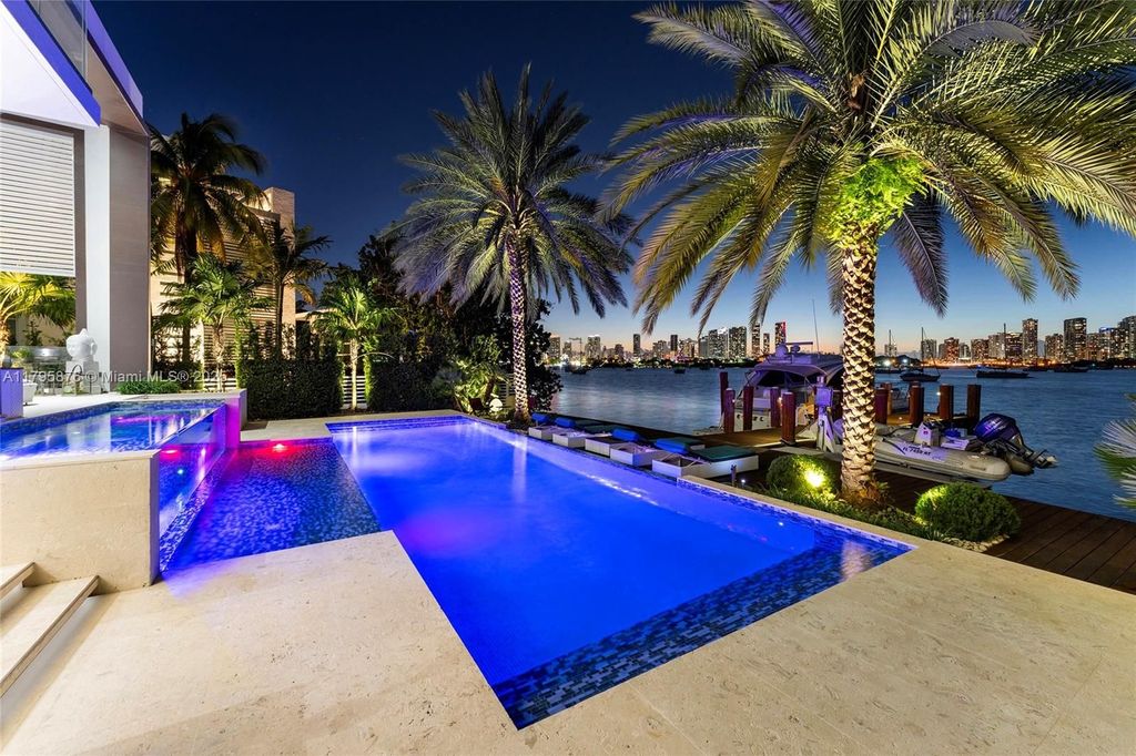 Maison de luxe à vendre à Miami Beach, 16 759 680 €, Photo 1
