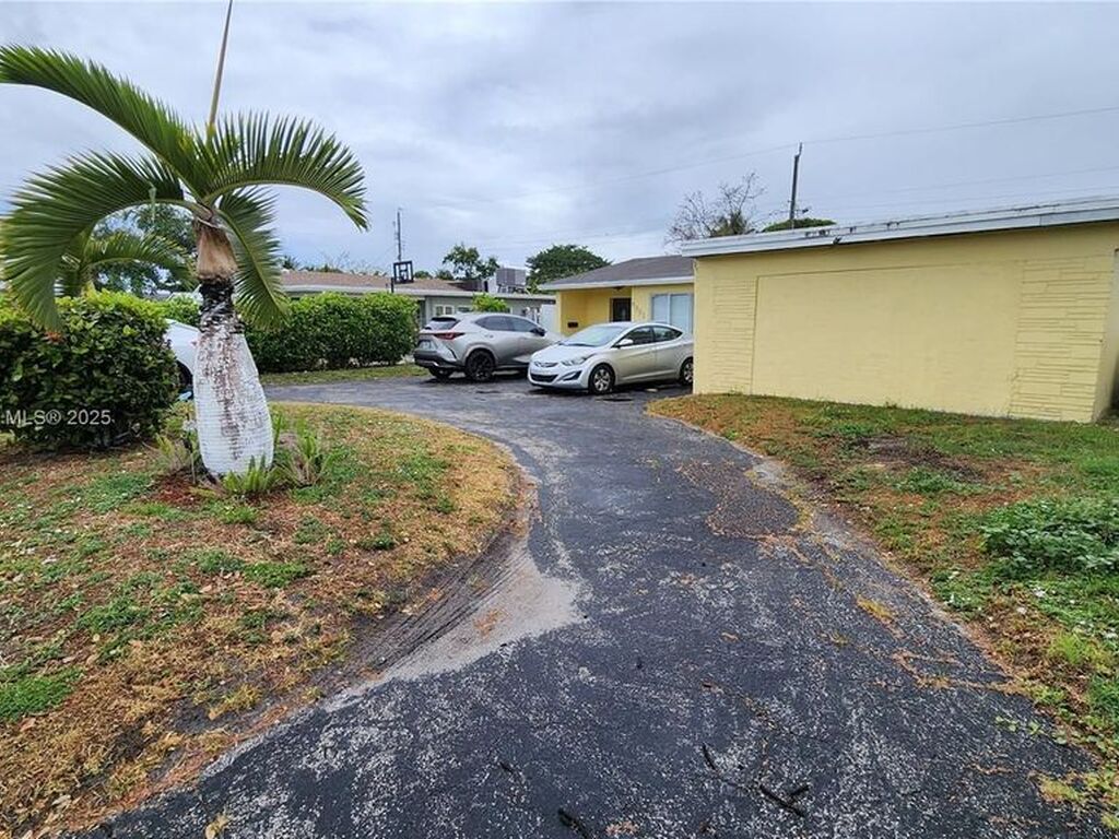 Luxury House for sale in Hollywood, 472 145 €, Photo 3