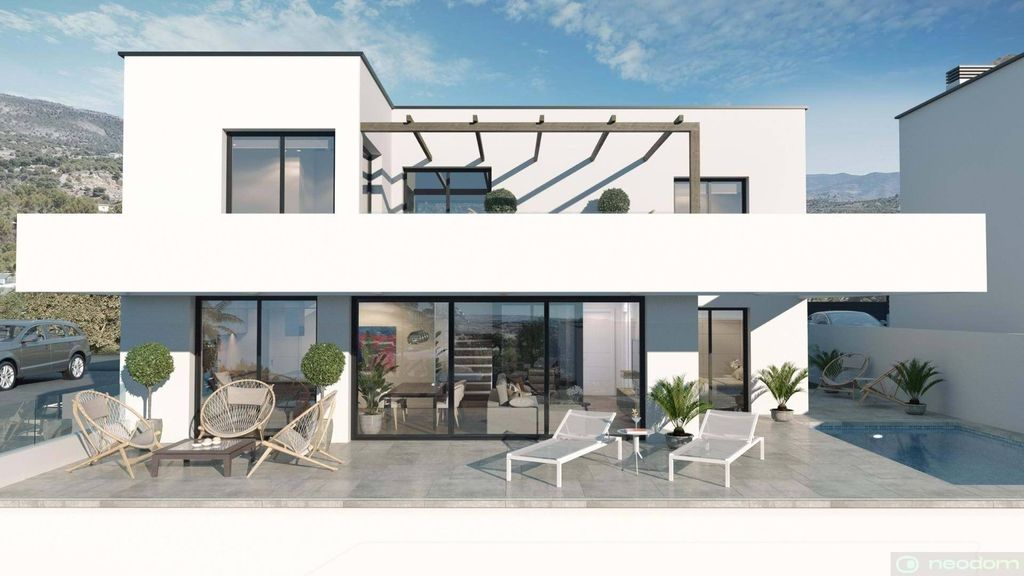 Luxury House for sale in Finestrat, 700 000 €, Photo 1