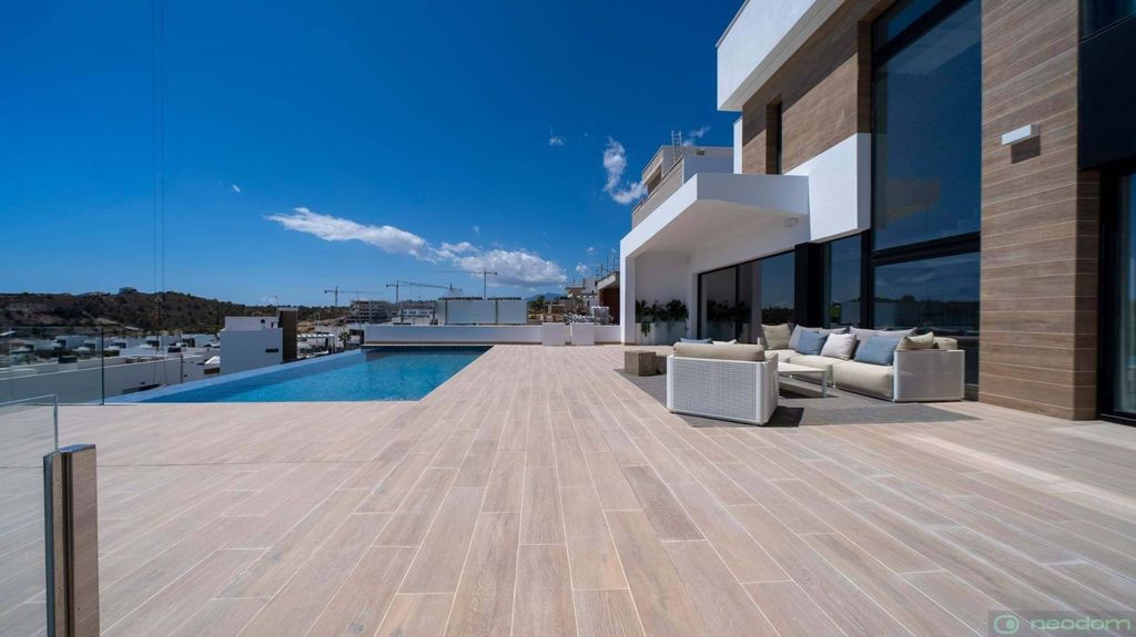 Luxury House for sale in Finestrat, 1 400 000 €, Photo 1