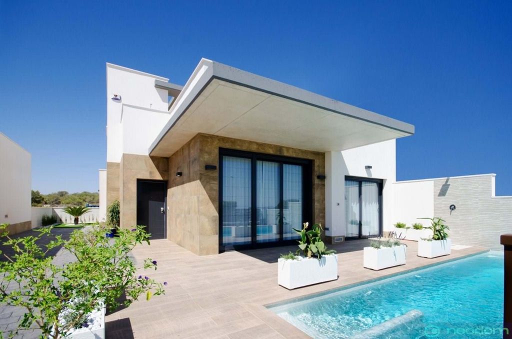 Luxury House for sale in San Miguel de Salinas, 630 000 €, Photo 1