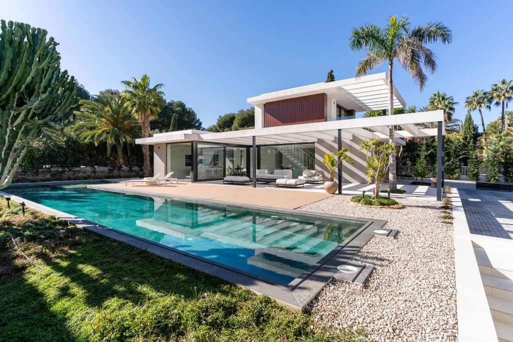 Luxury House for sale in Denia, 1 890 000 €, Photo 1