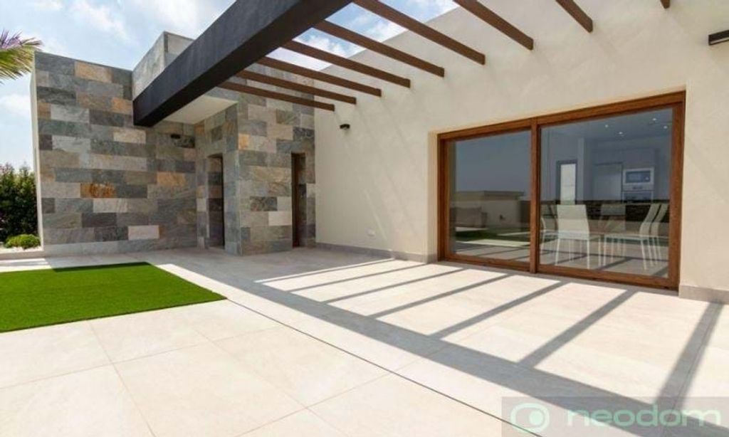Luxury House for sale in Torrevieja, 750 000 €, Photo 3