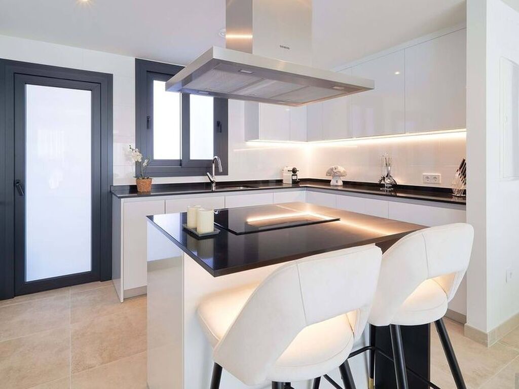 Luxury Apartment for sale in Estepona, 567 000 €, Photo 7