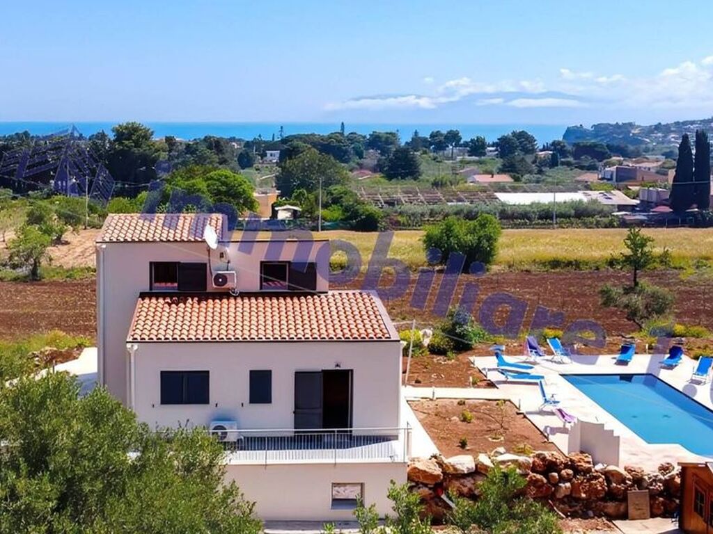 Luxury House for sale in Castellammare Del Golfo, 790 000 €, Photo 1