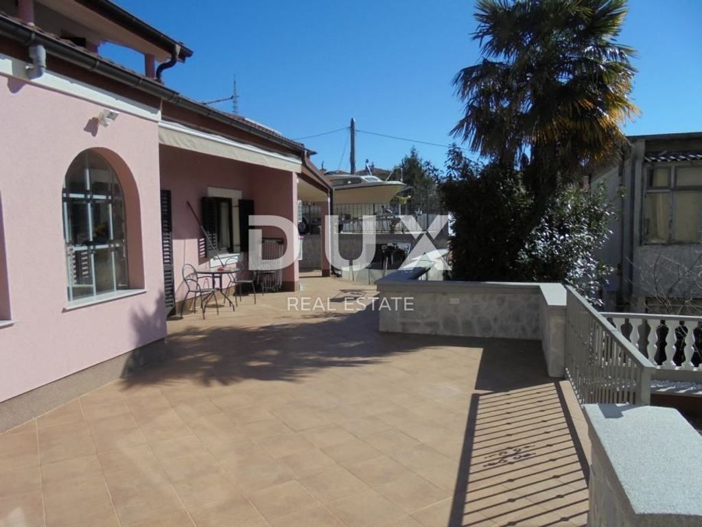 Maison de luxe à vendre à Rijeka, 450 000 €, Photo 2