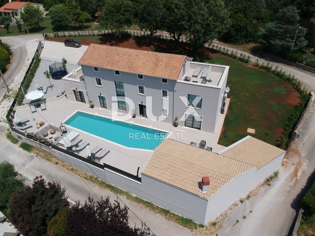 Maison de luxe à vendre à Porec, 1 560 000 €, Photo 4