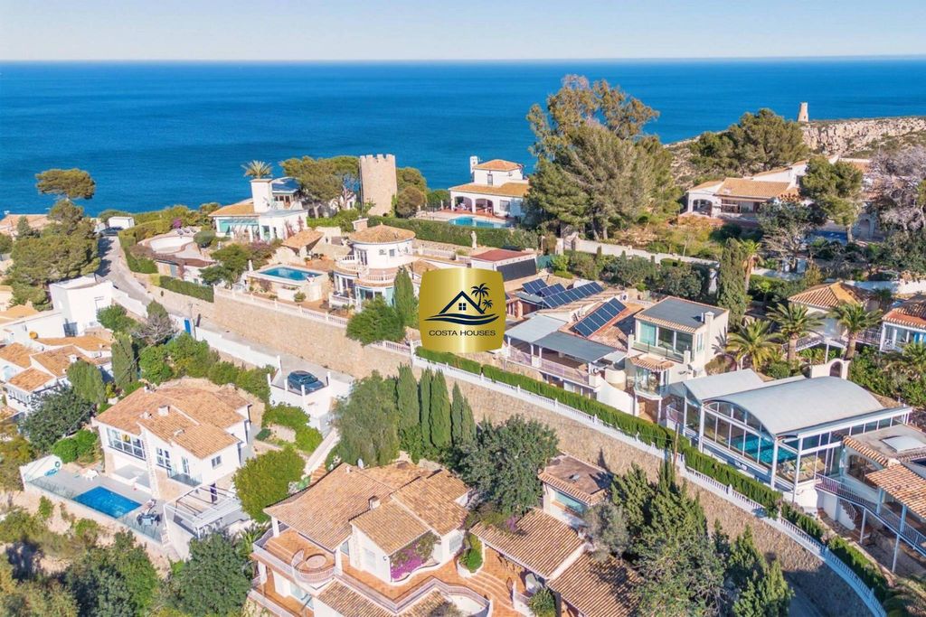 Maison de luxe à vendre à Denia, 1 350 000 €, Photo 1