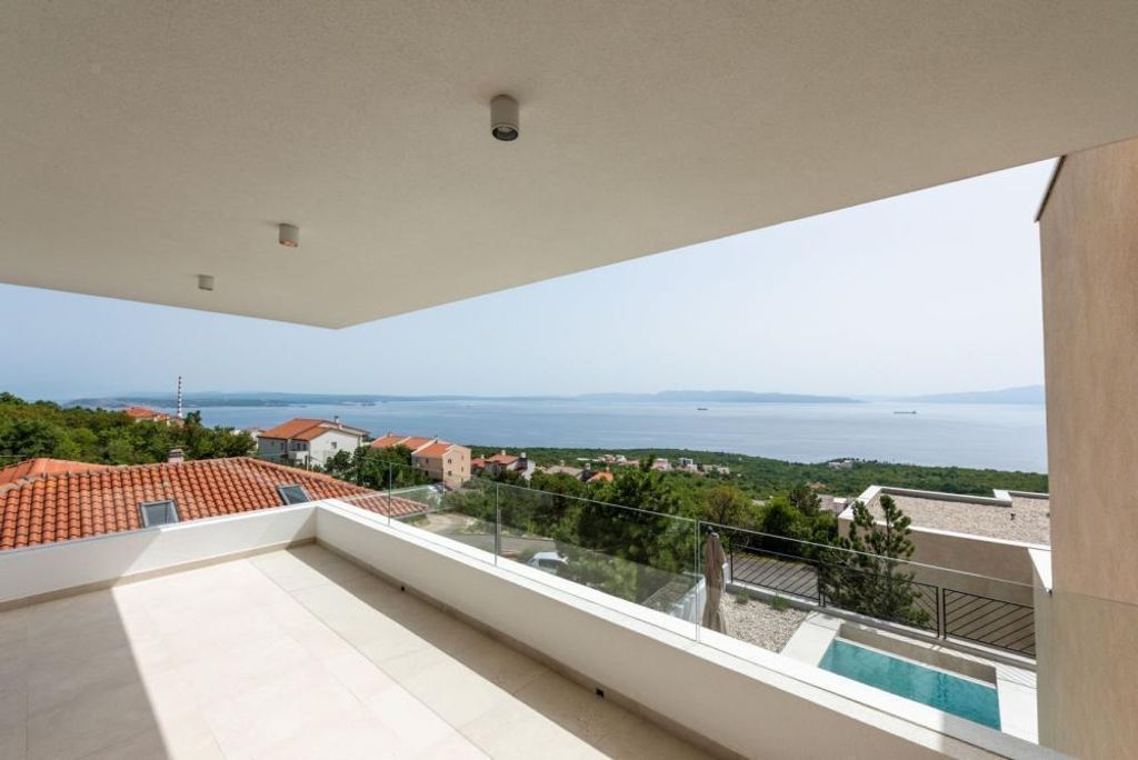 Maison de luxe à vendre à Kostrena, 685 000 €, Photo 2