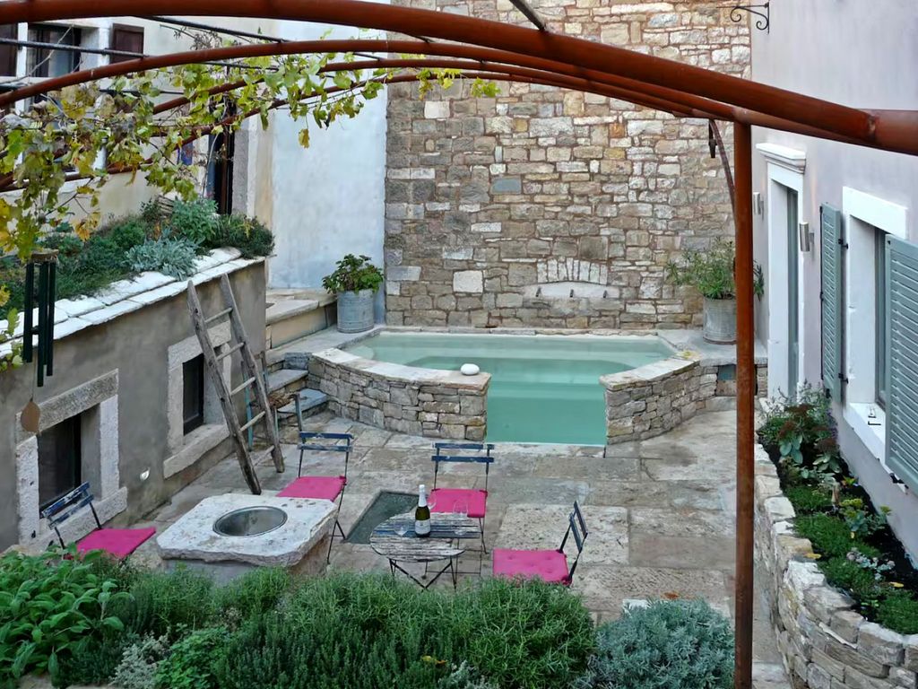 Maison de luxe à vendre à Oprtalj, 535 000 €, Photo 3
