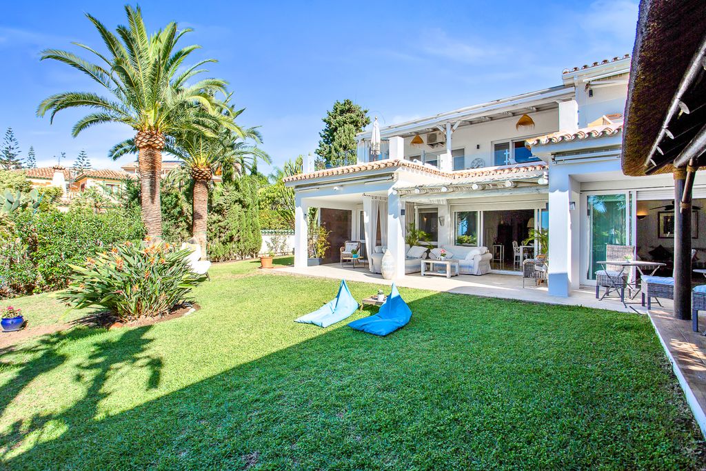 Luxury House for sale in Marbella, 2 190 000 €, Photo 3