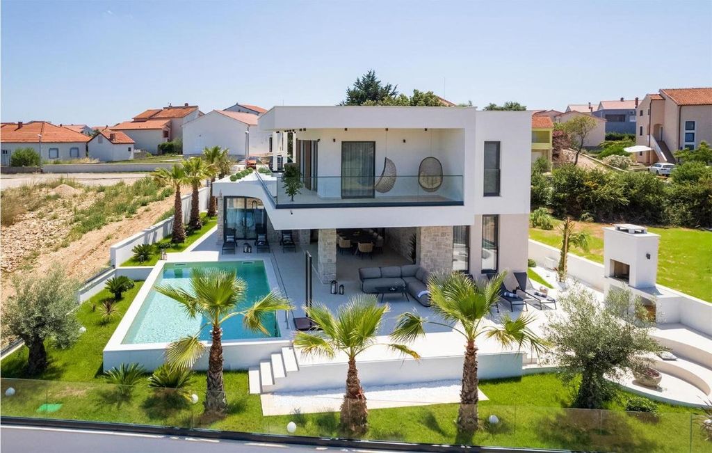 Maison de luxe à vendre à Zadar, 1 950 000 €, Photo 4